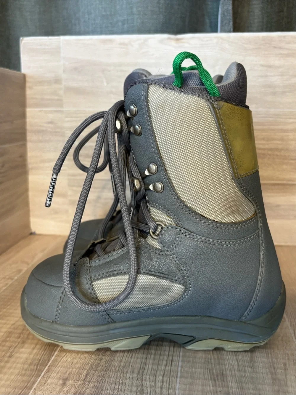 Burton kids snowboard